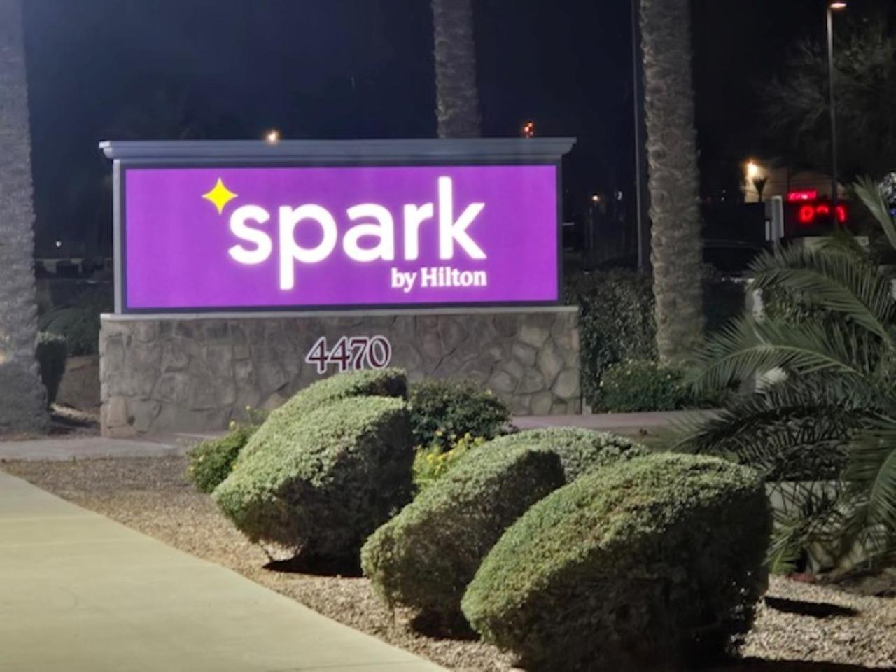 Spark By Hilton Phoenix East Mesa Extérieur photo