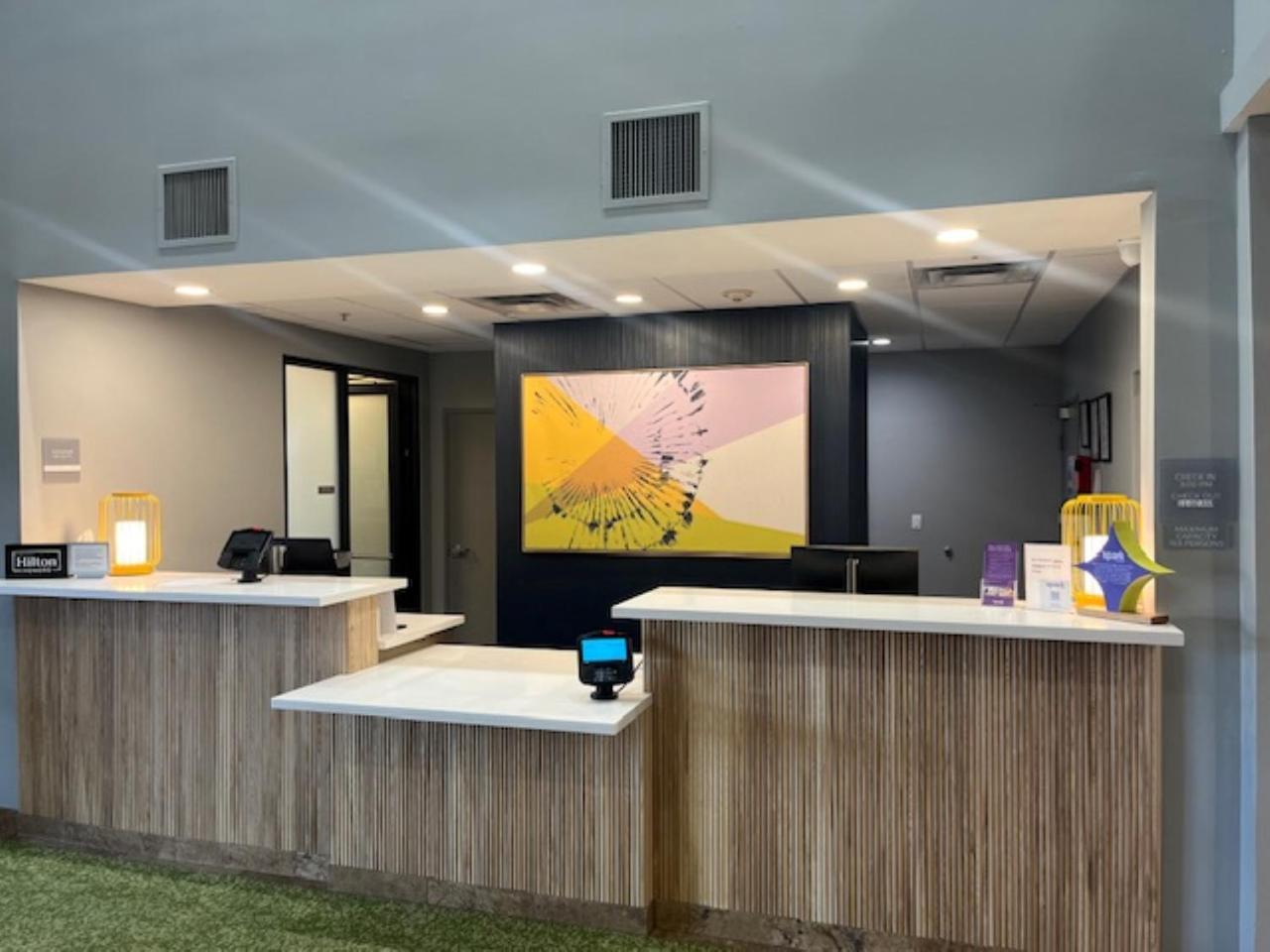 Spark By Hilton Phoenix East Mesa Extérieur photo