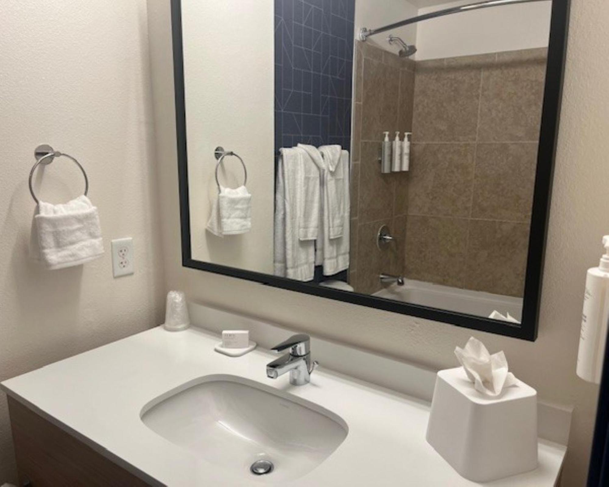 Spark By Hilton Phoenix East Mesa Extérieur photo