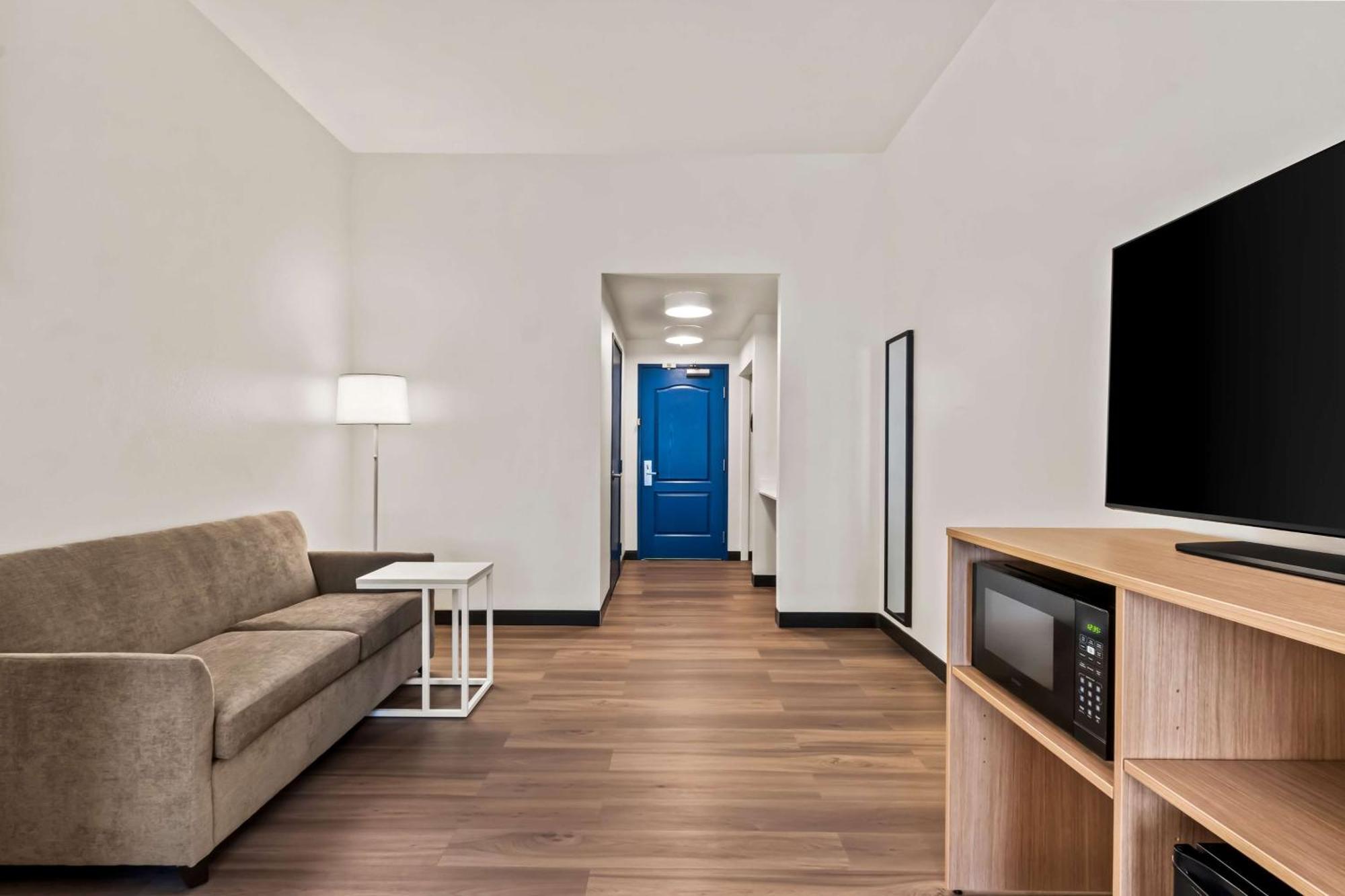 Spark By Hilton Phoenix East Mesa Extérieur photo