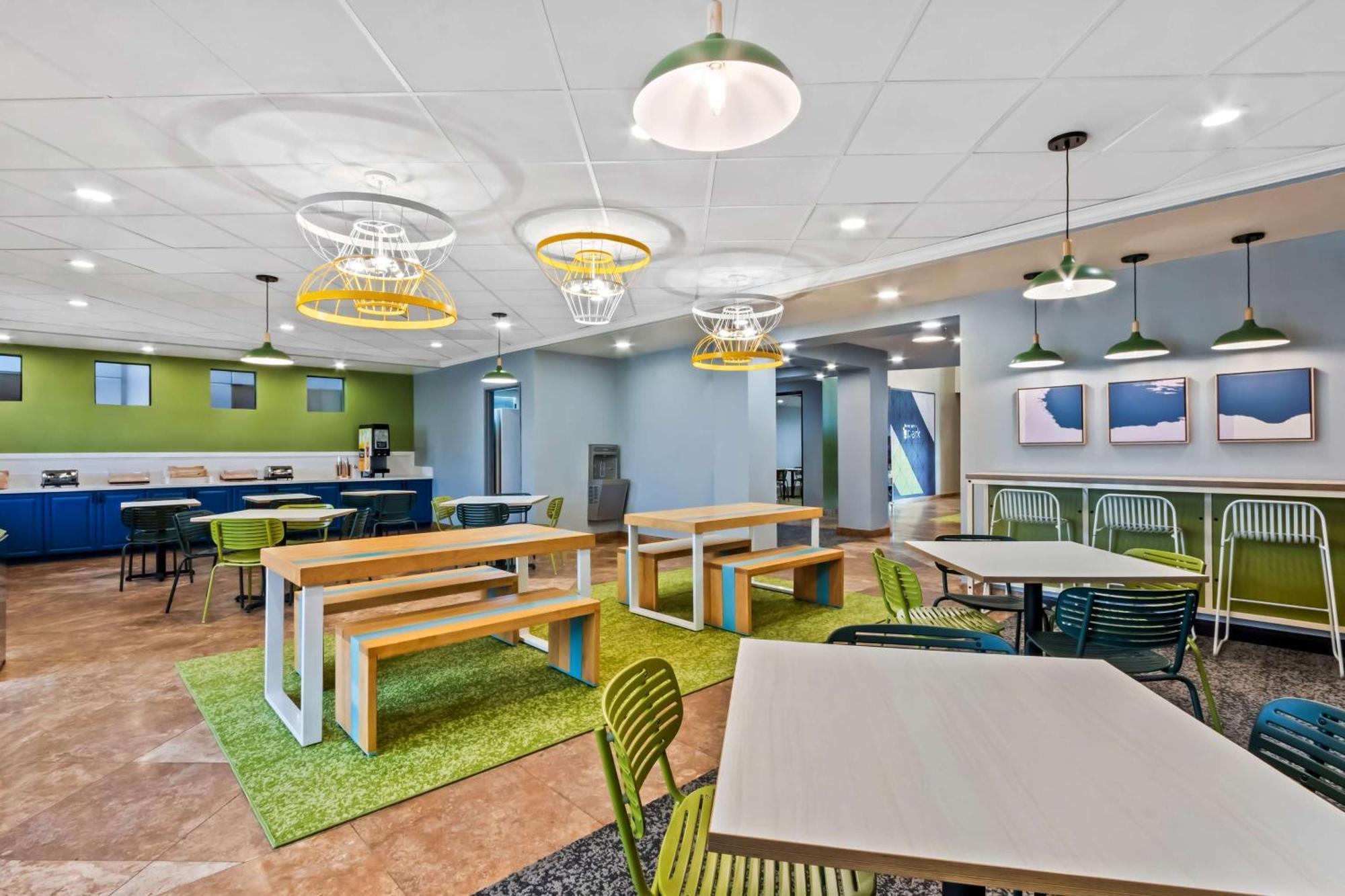 Spark By Hilton Phoenix East Mesa Extérieur photo
